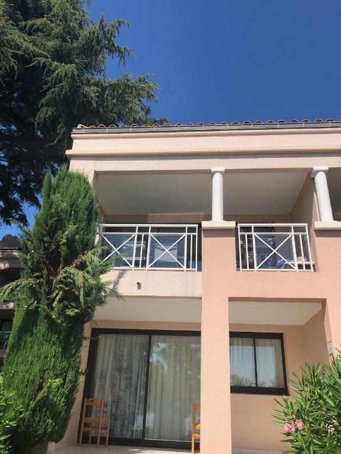 T2 Superbe Vue Mer 戛纳 外观 照片